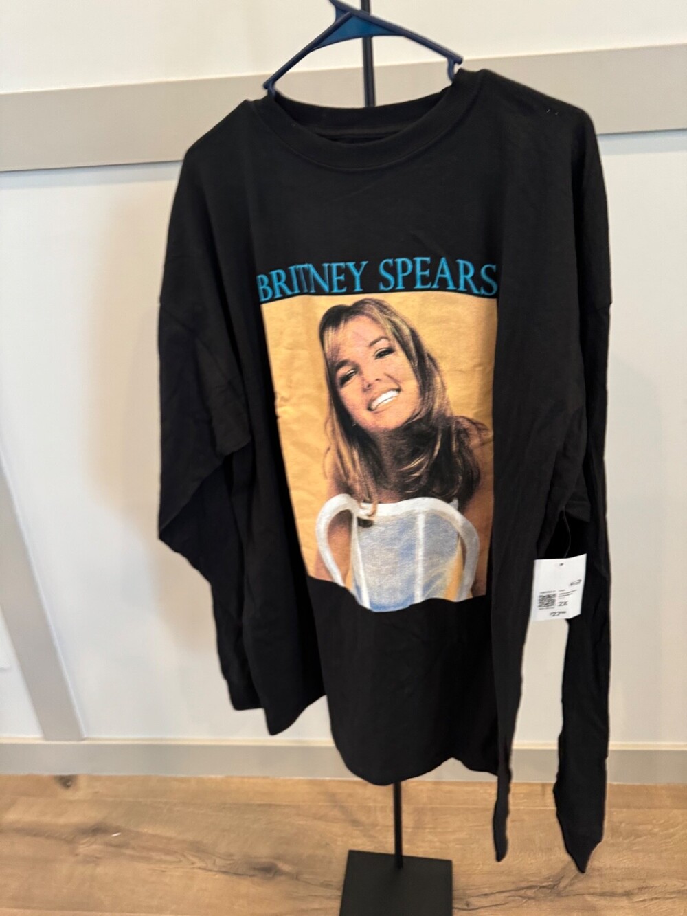 Brittany Spears Long Sleeve Size 1XL